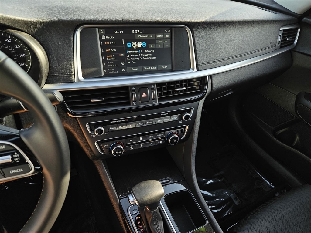 Vehicle image 18 of 30