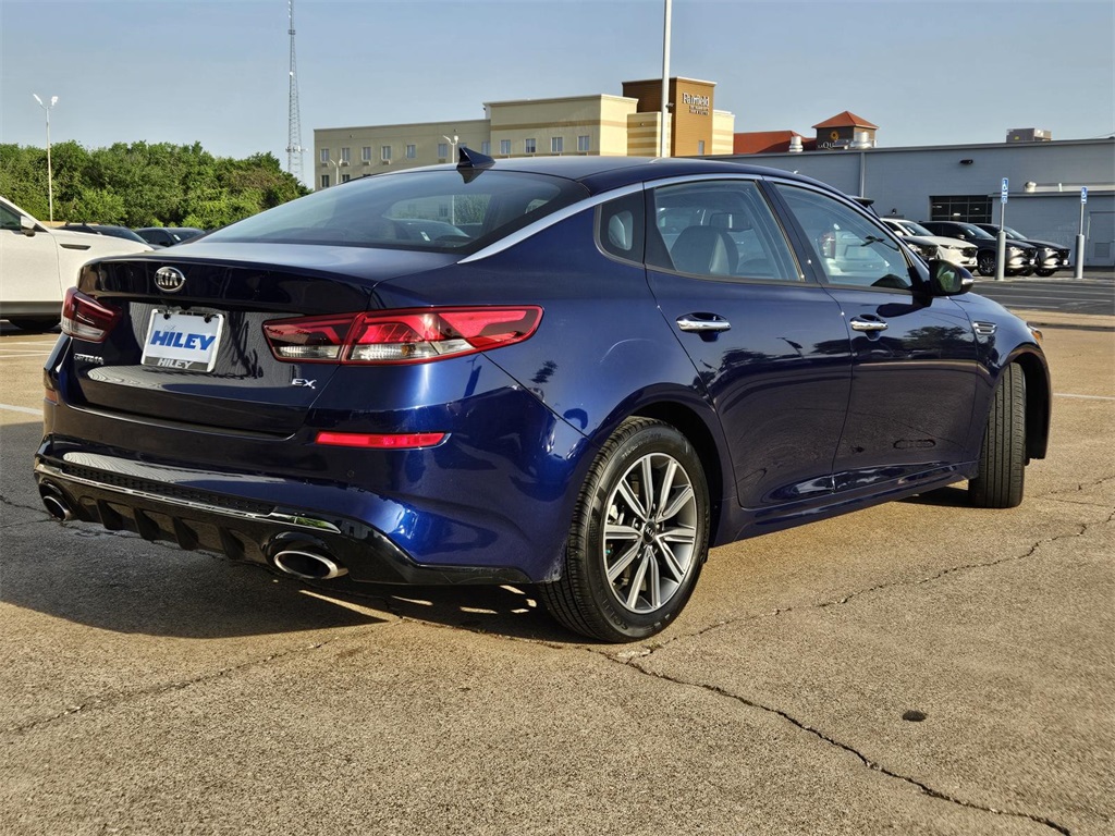 Vehicle image 2 of 30