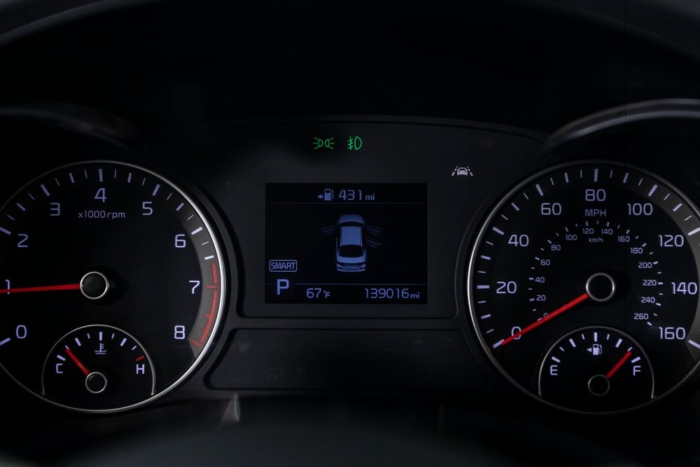 Vehicle image 23 of 40