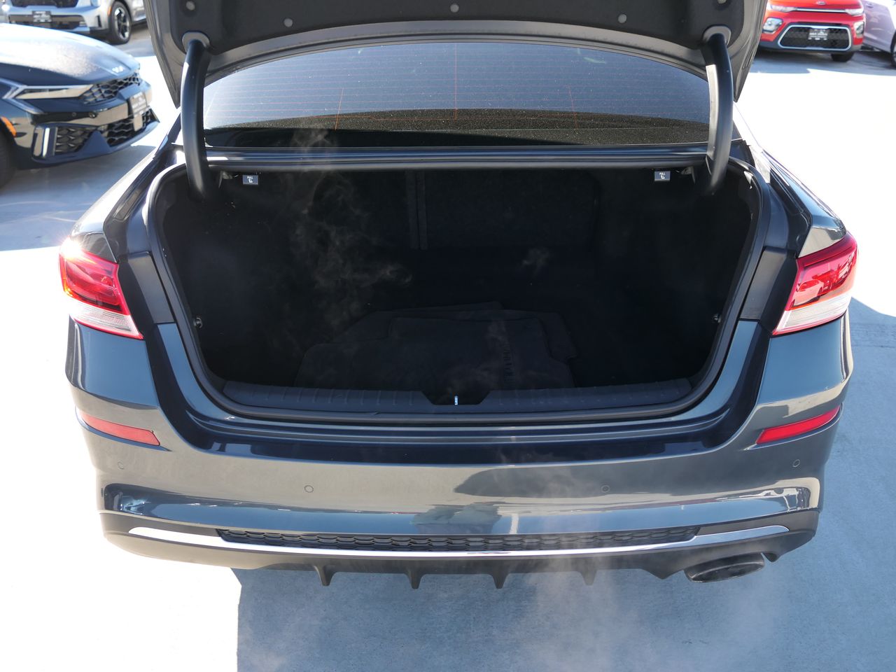 2020 Kia Optima LX Image 11 of 29