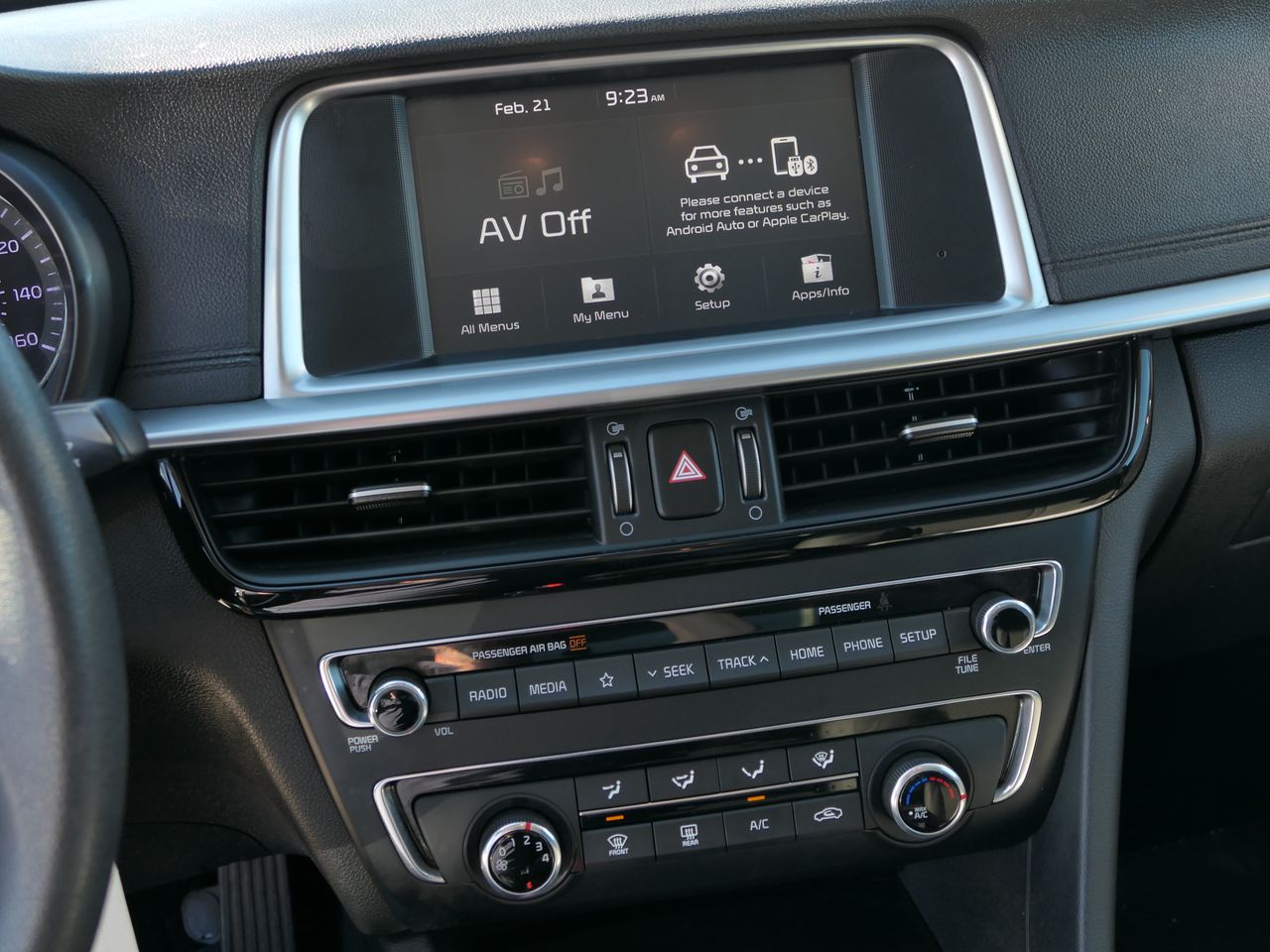 2020 Kia Optima LX Image 18 of 29