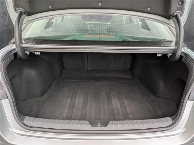 Vehicle image 9 of 26