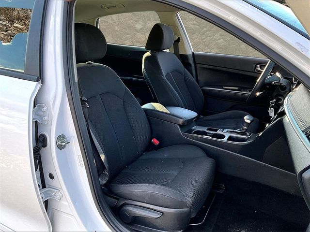 2020 Kia Optima LX Image 9 of 28