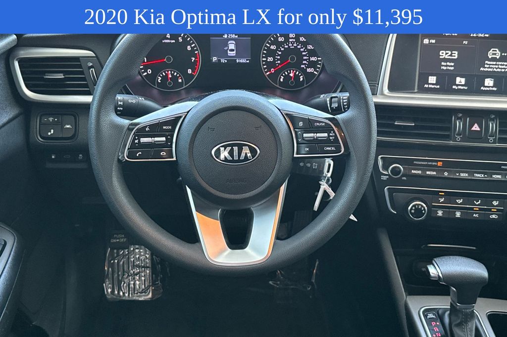 Vehicle image 17 of 29