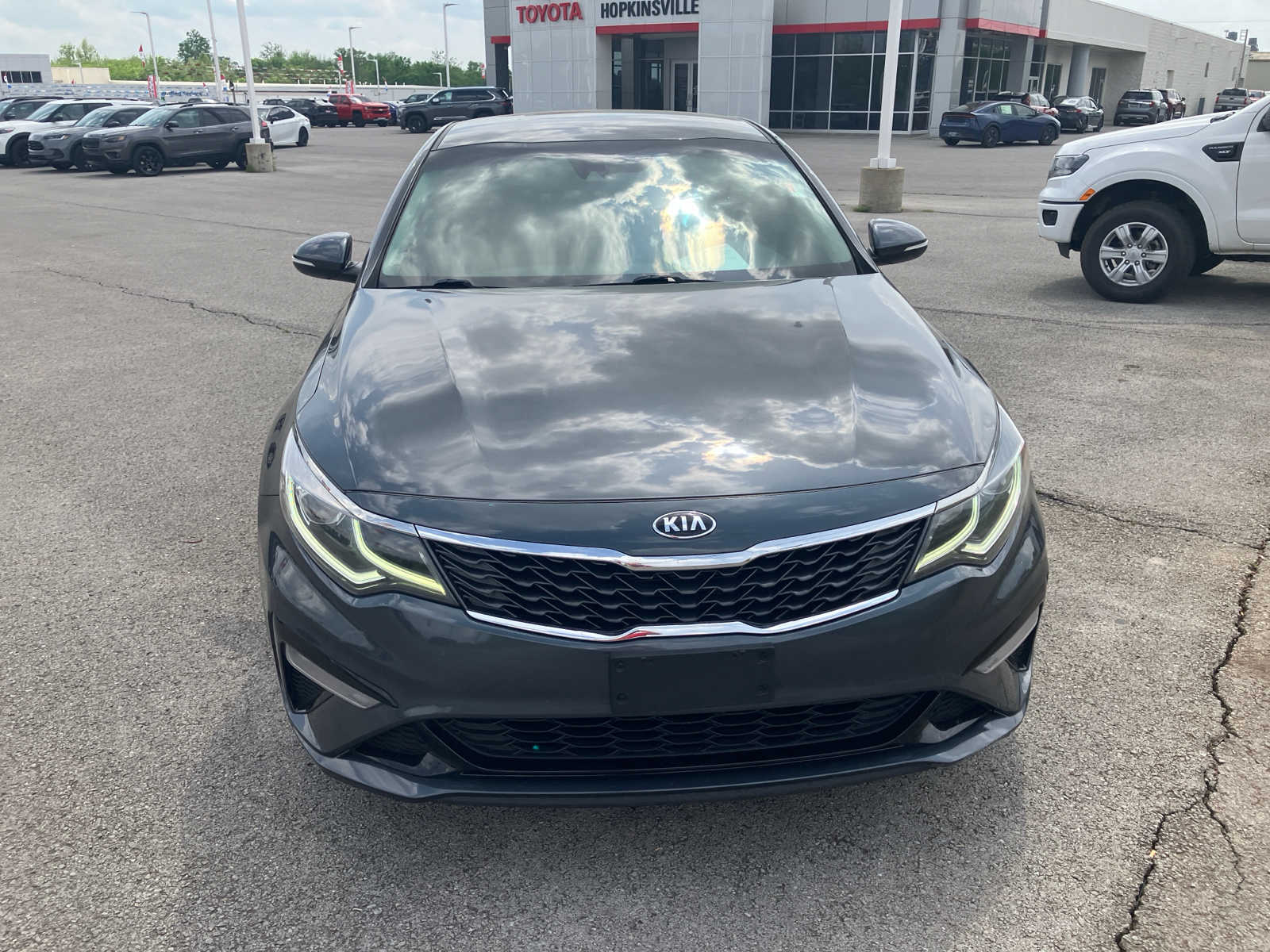 Vehicle image 3 of 28