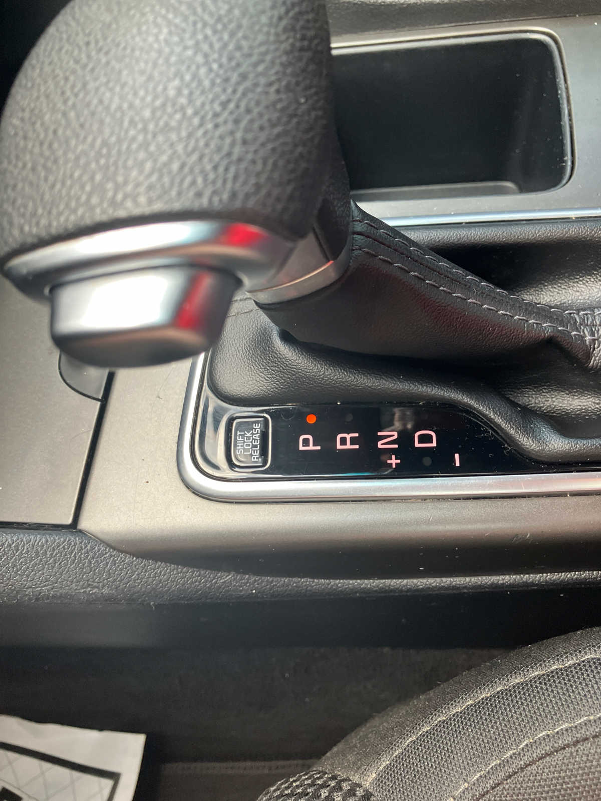 Vehicle image 25 of 28