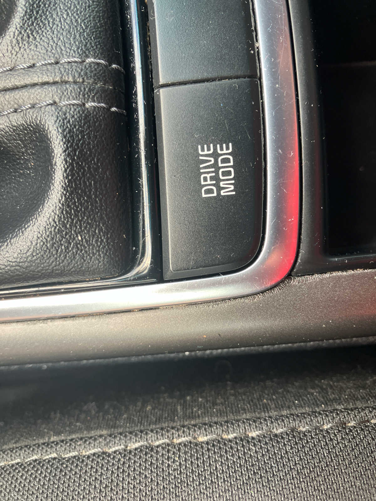 Vehicle image 26 of 28