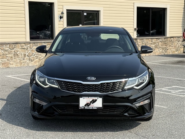 Vehicle image 2 of 24