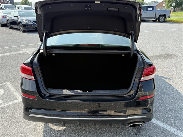 Vehicle image 12 of 24