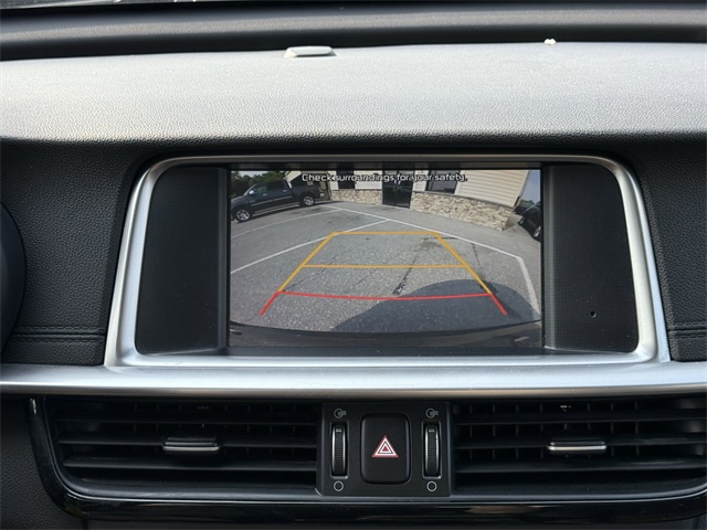 Vehicle image 23 of 24
