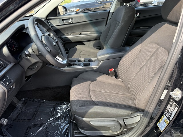 Vehicle image 14 of 24