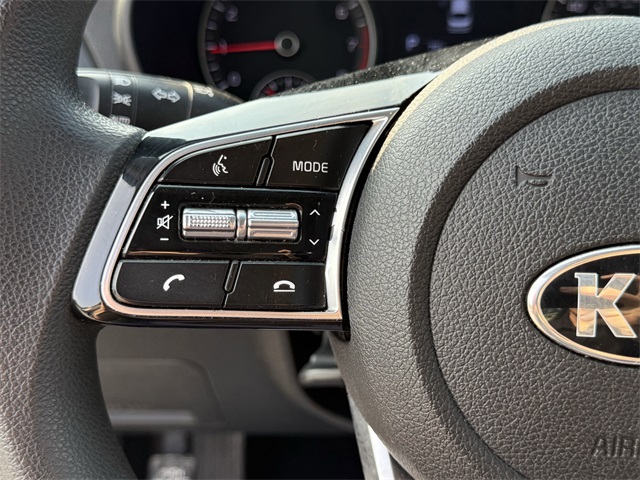 Vehicle image 19 of 24