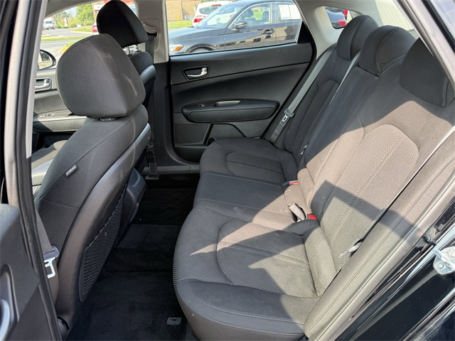 Vehicle image 13 of 24