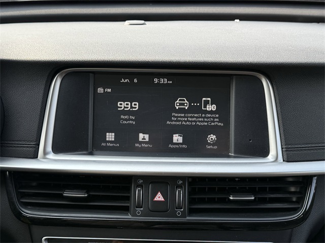 Vehicle image 21 of 24
