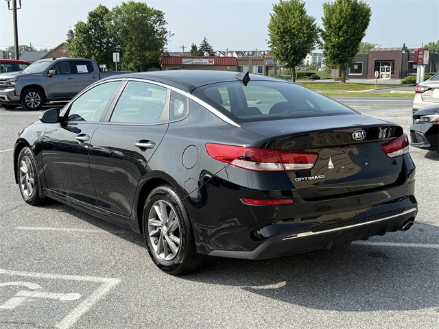 Vehicle image 7 of 24