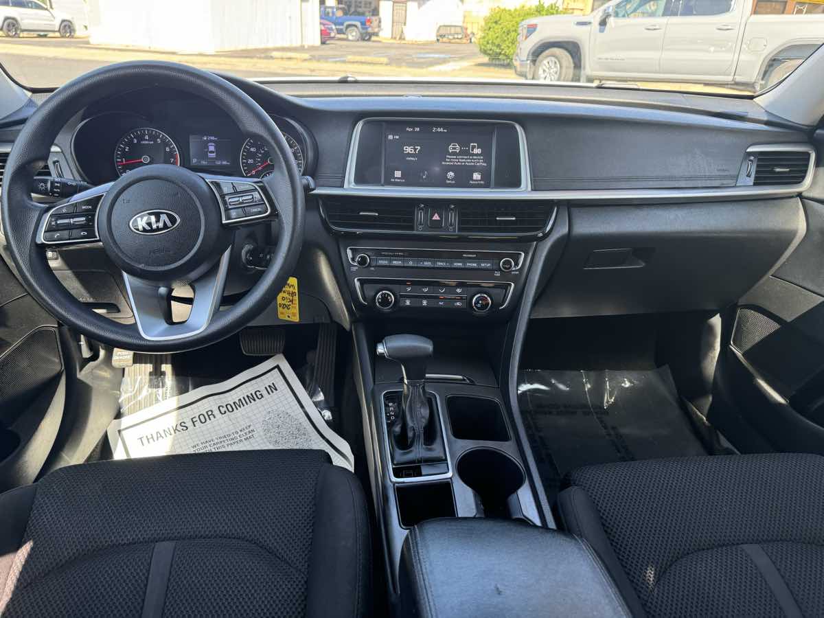 Vehicle image 10 of 16