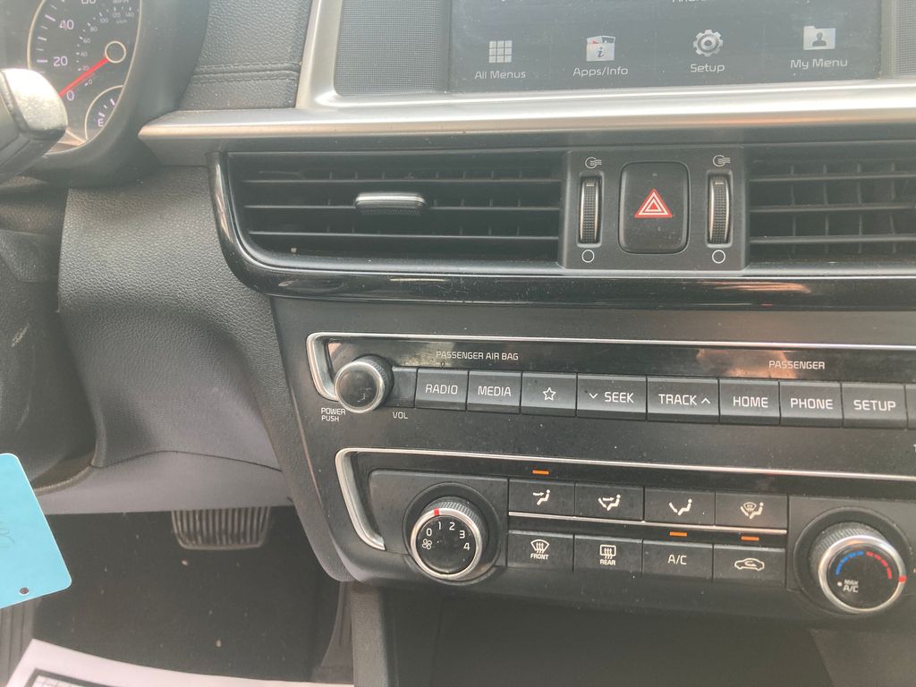 Vehicle image 21 of 37