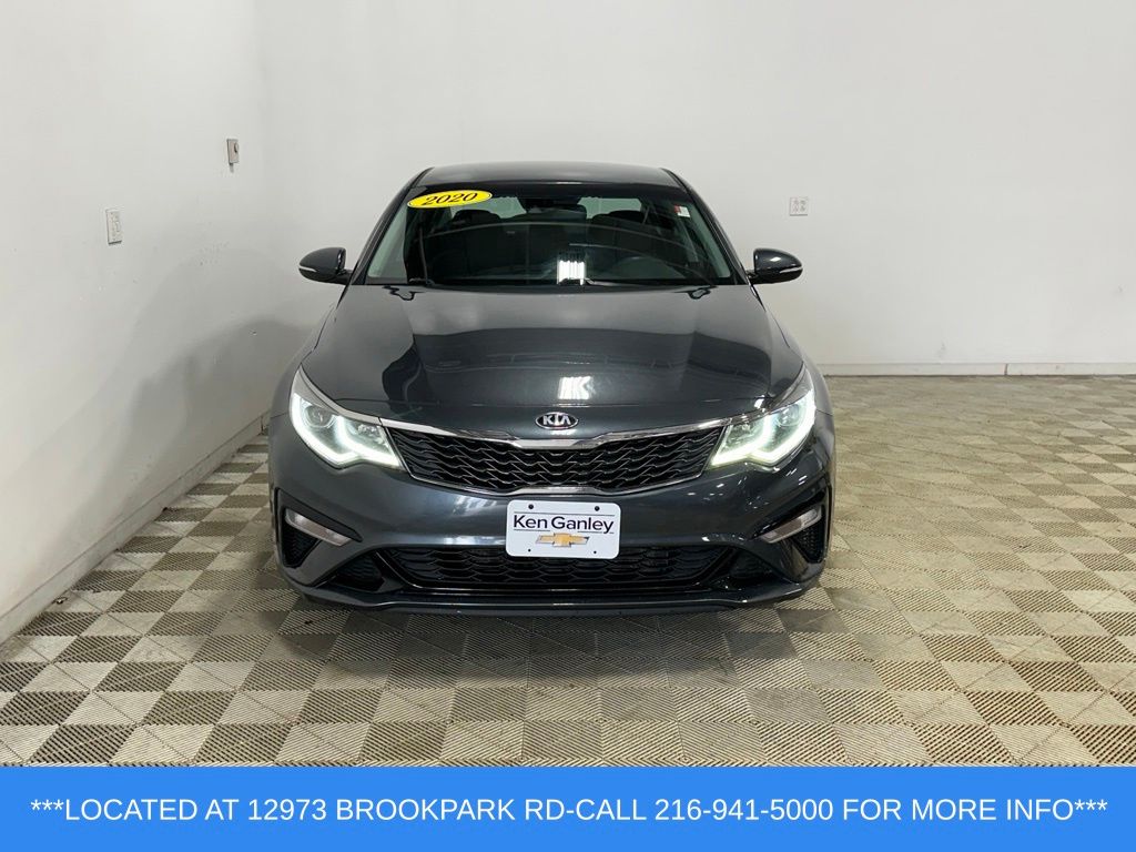 2020 Kia Optima LX Image 2 of 27