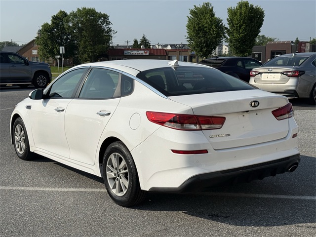 Vehicle image 7 of 24