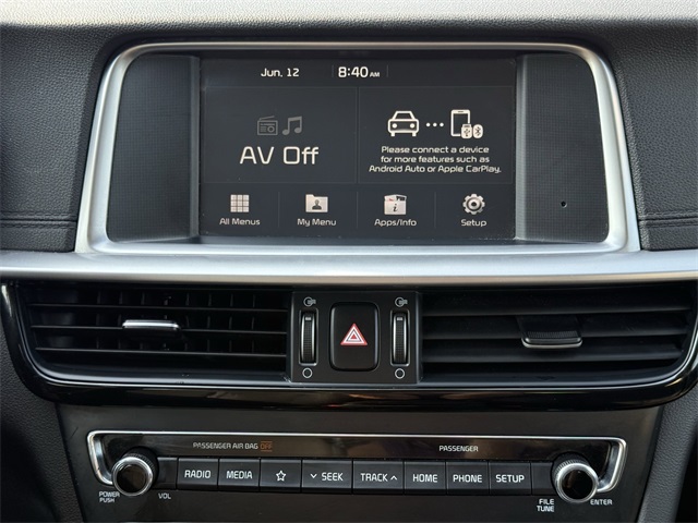 Vehicle image 21 of 24