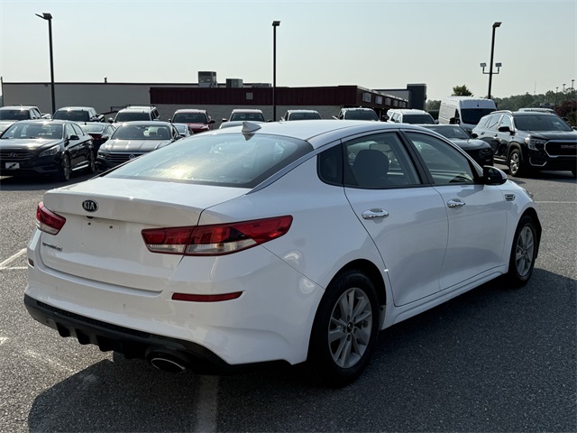Vehicle image 5 of 24