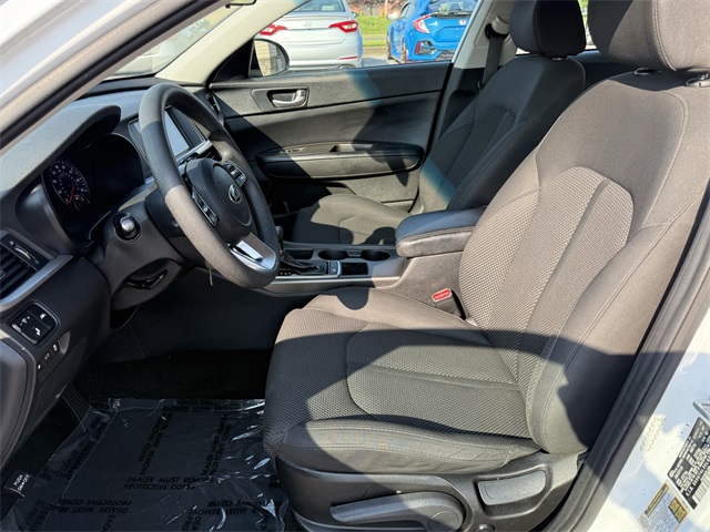 Vehicle image 14 of 24