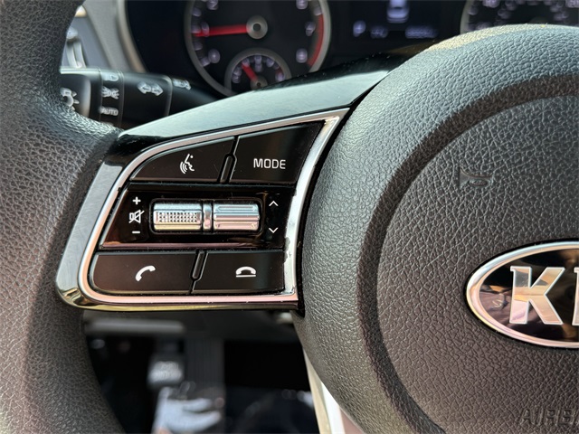 Vehicle image 19 of 24