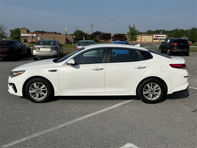 Vehicle image 8 of 24