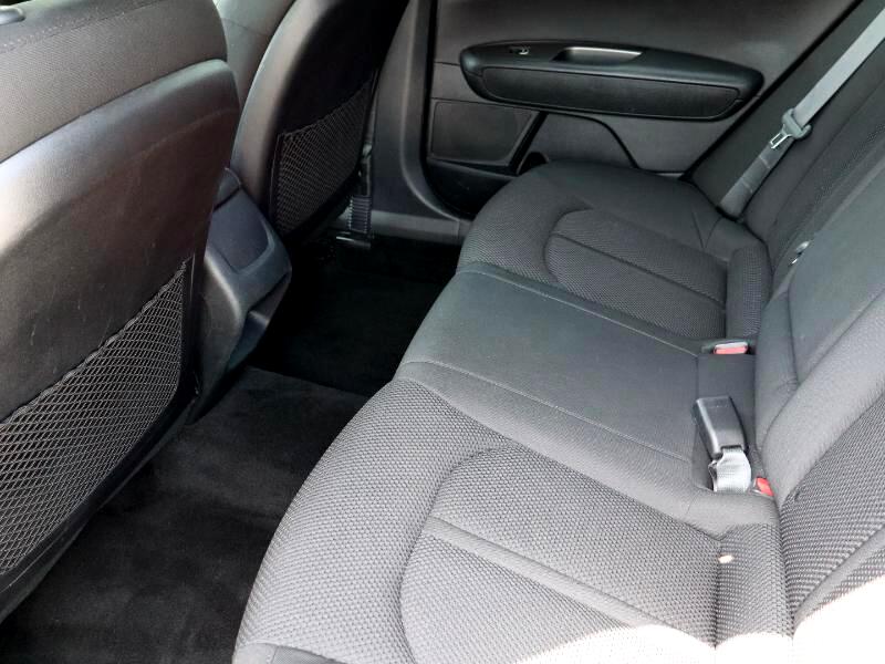 Vehicle image 11 of 22