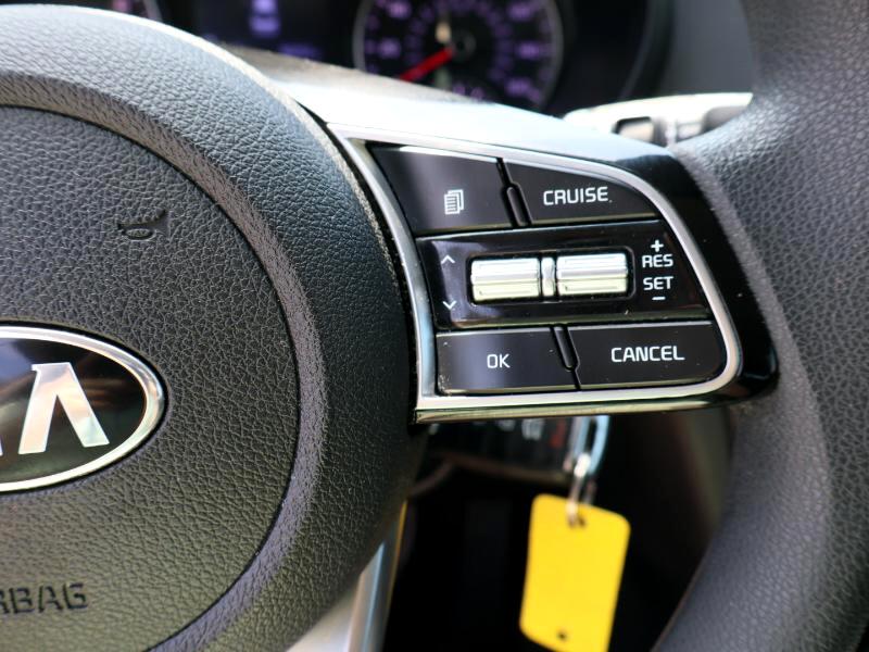 Vehicle image 17 of 22