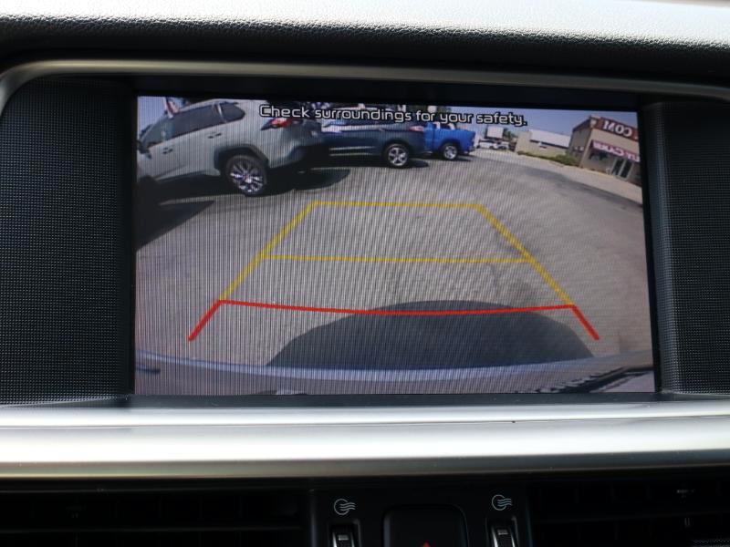 Vehicle image 20 of 22