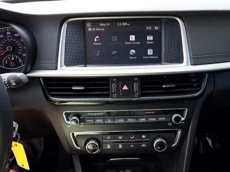 Vehicle image 18 of 22