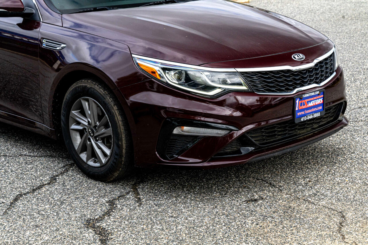 Vehicle image 10 of 24