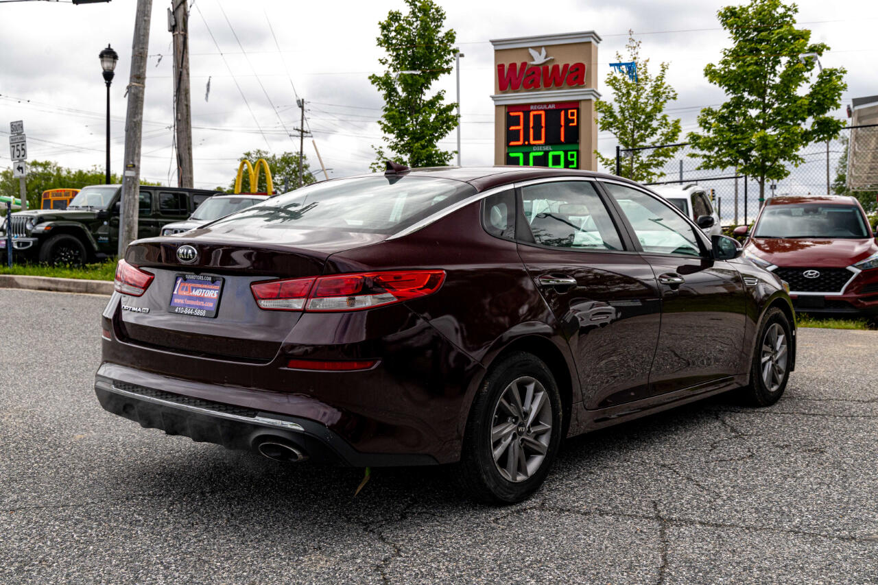 Vehicle image 6 of 24