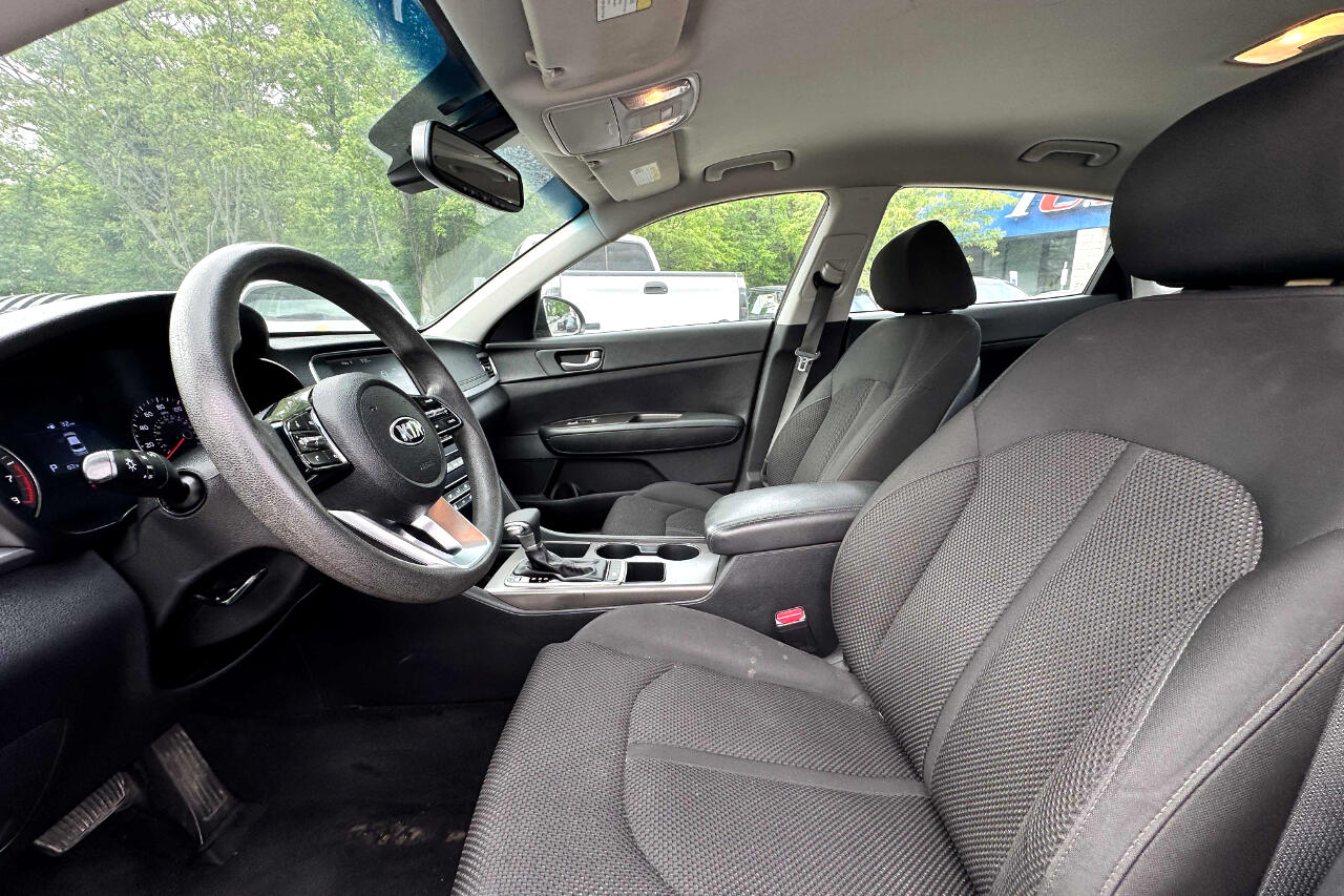 Vehicle image 13 of 24