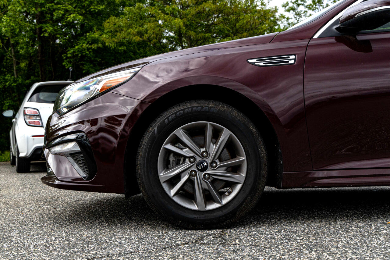 Vehicle image 2 of 24