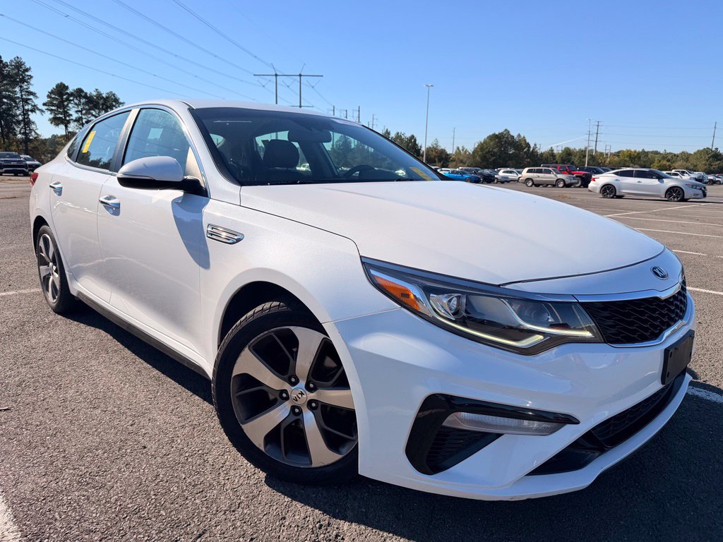 2020 Kia Optima S Image 1 of 26