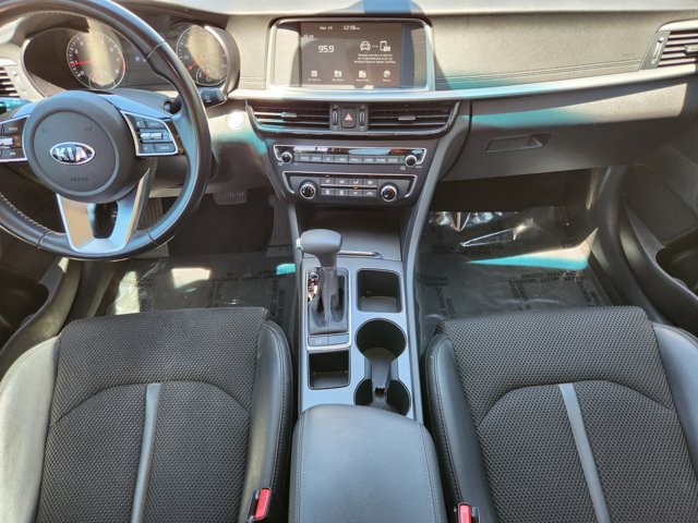 Vehicle image 17 of 36