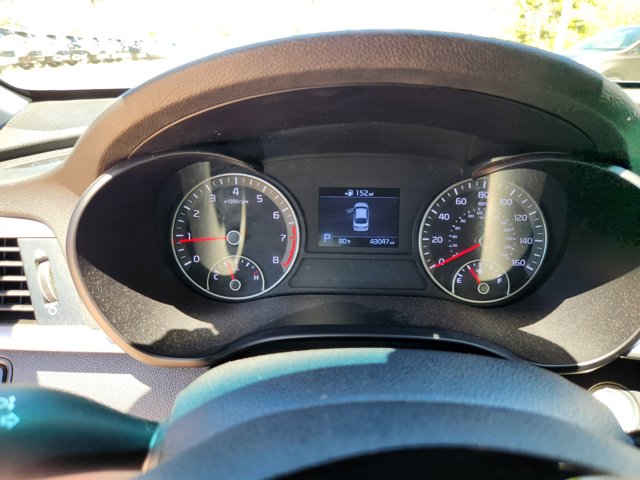 Vehicle image 32 of 36