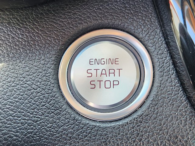 Vehicle image 28 of 36