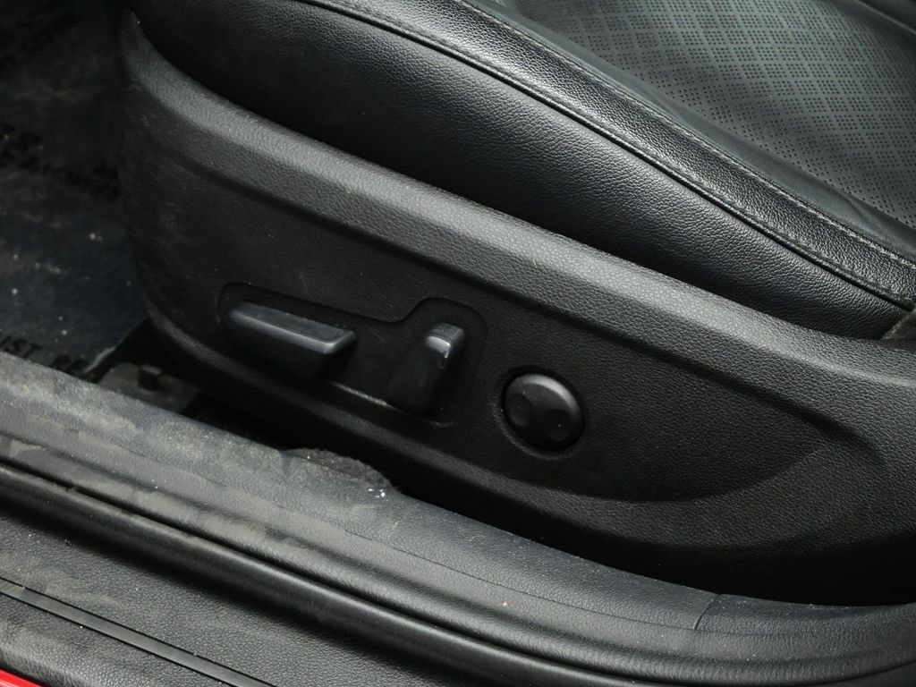 Vehicle image 48 of 72