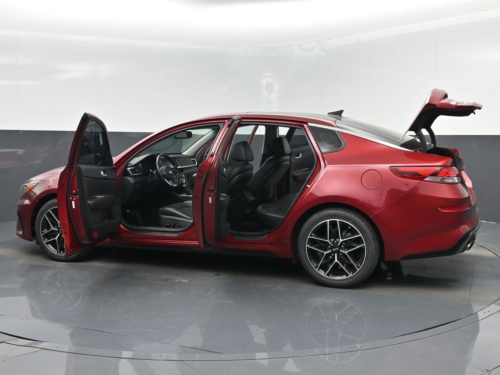 Vehicle image 23 of 72
