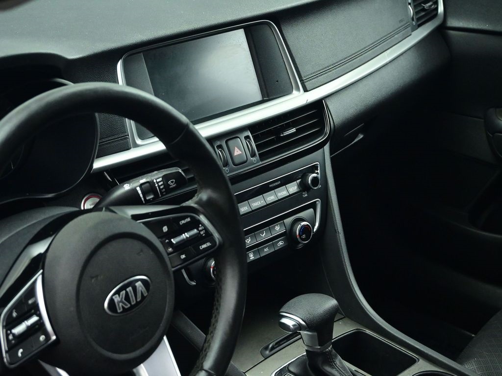 Vehicle image 43 of 72