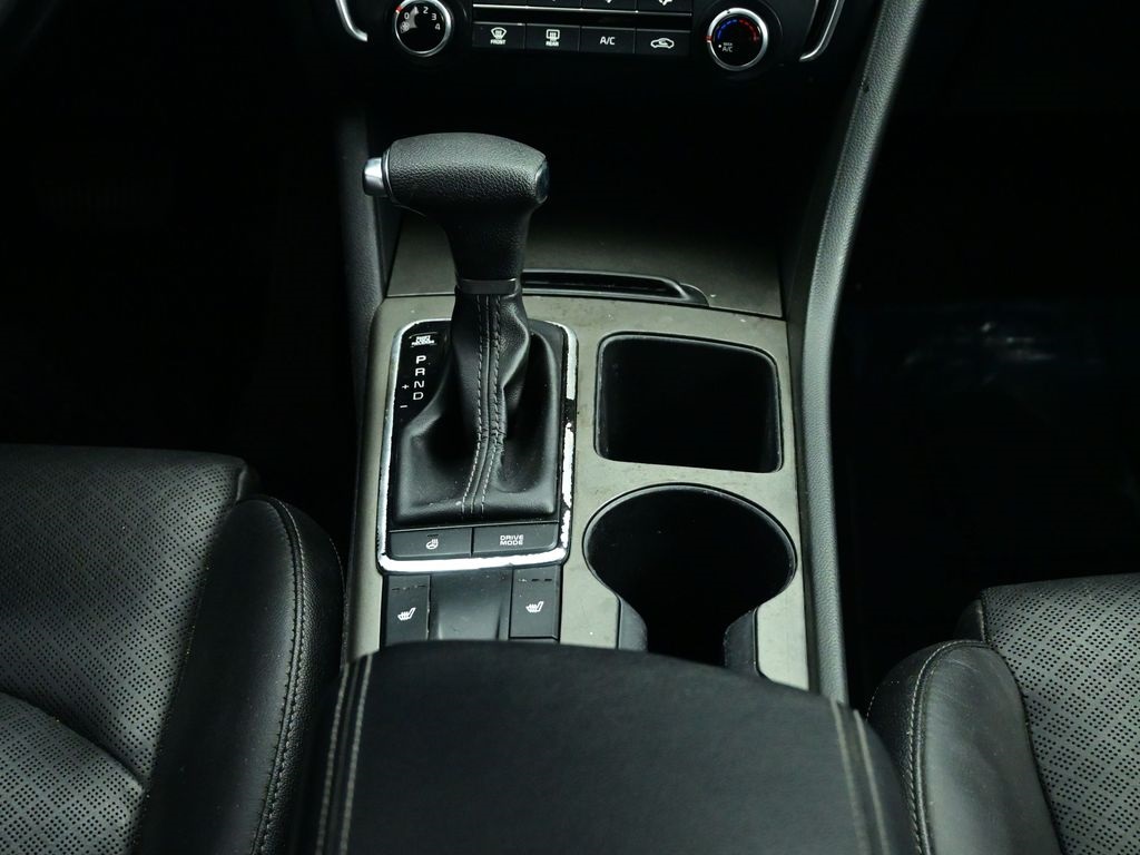 Vehicle image 36 of 72