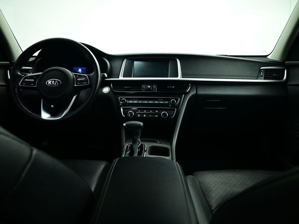 Vehicle image 29 of 72