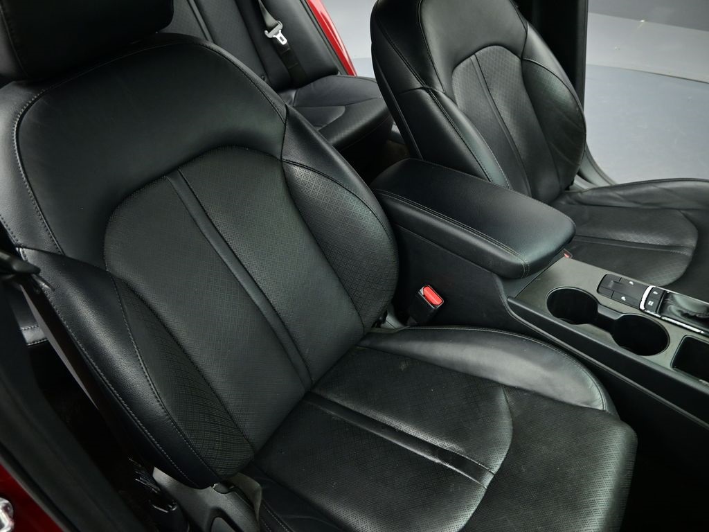 Vehicle image 63 of 72