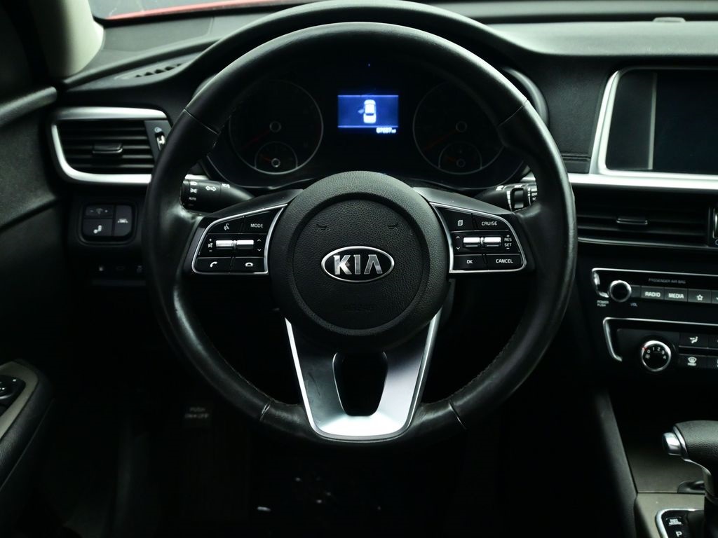 Vehicle image 27 of 72