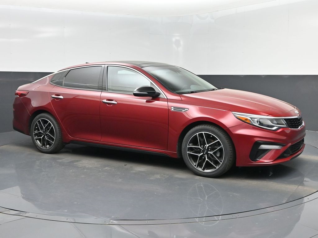 Vehicle image 7 of 72