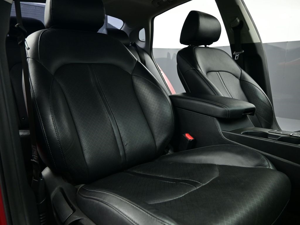 Vehicle image 64 of 72