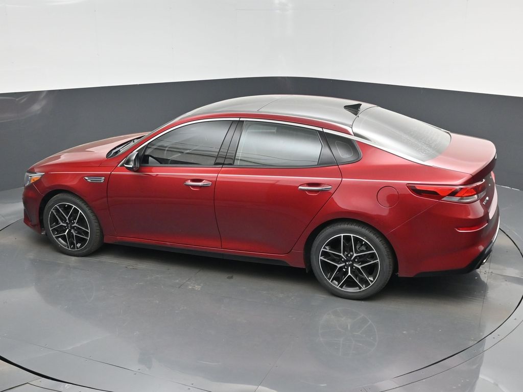 Vehicle image 6 of 72